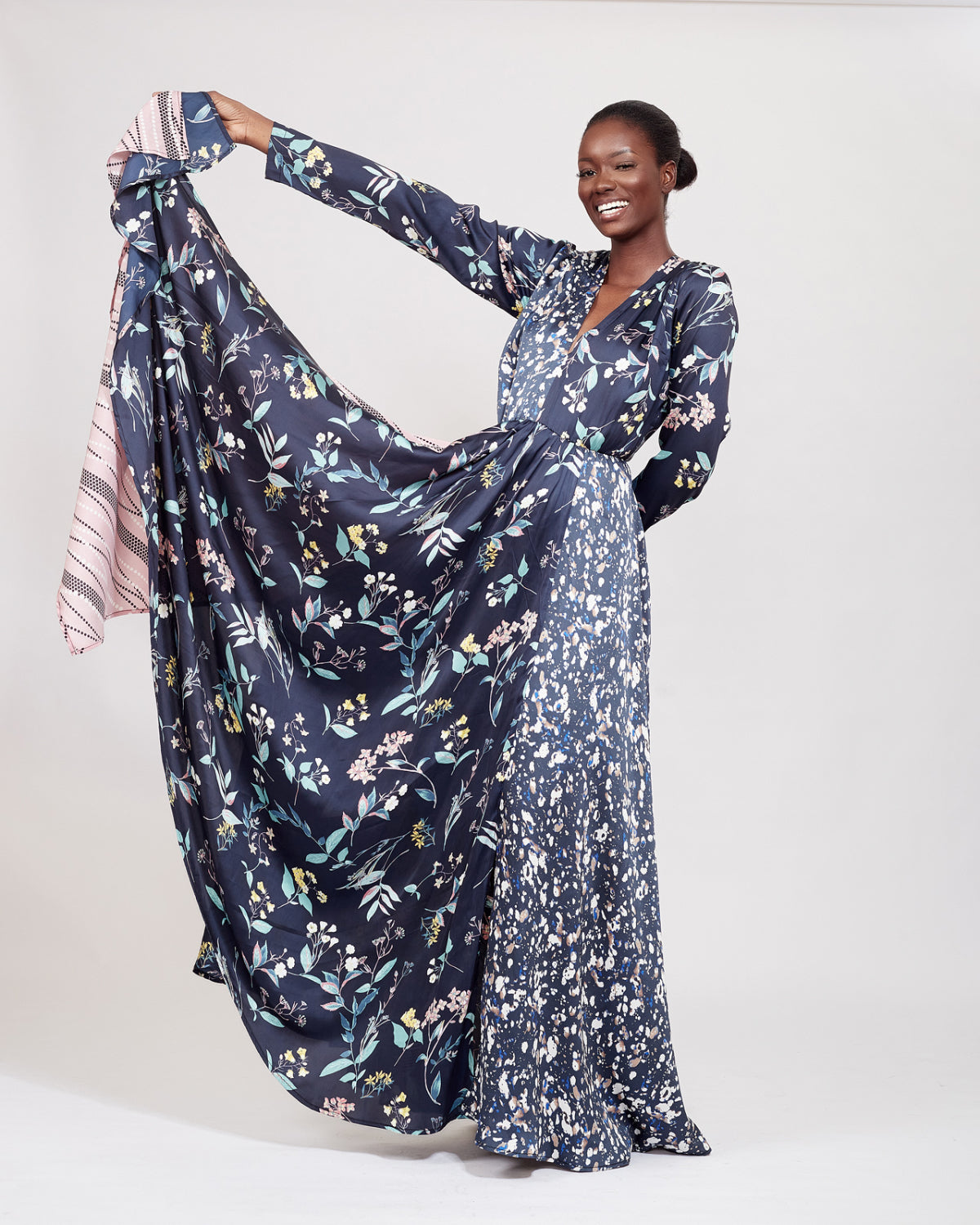 Abi Maxi Dress - Grey x Ozinna