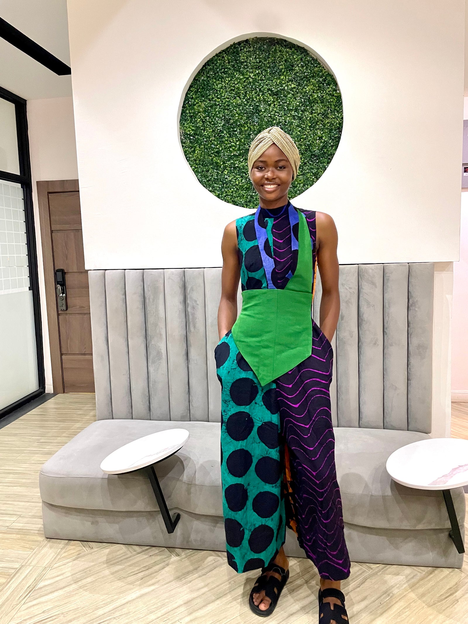 blue and black polka bib