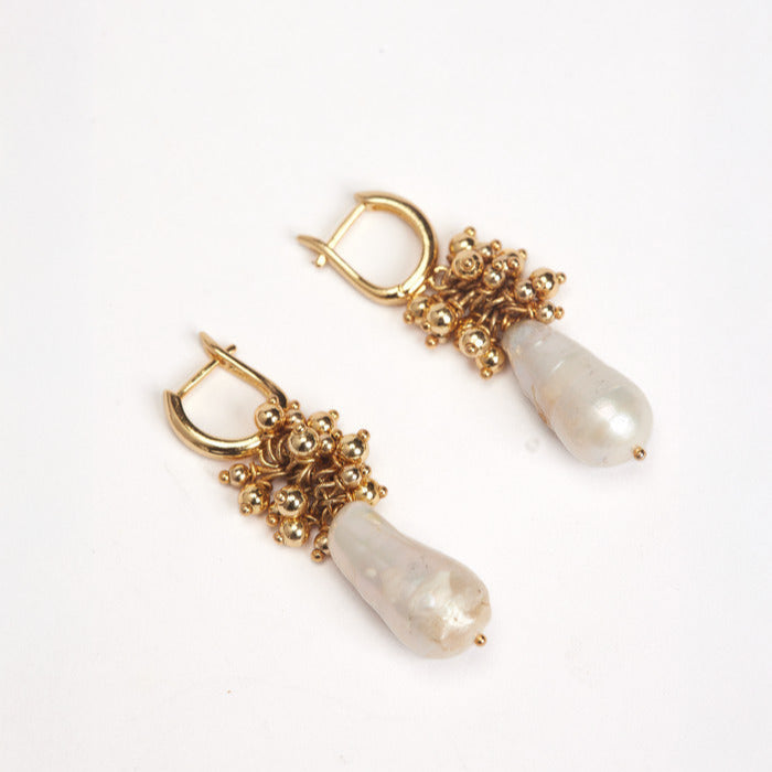 Yinka Pearl Earring