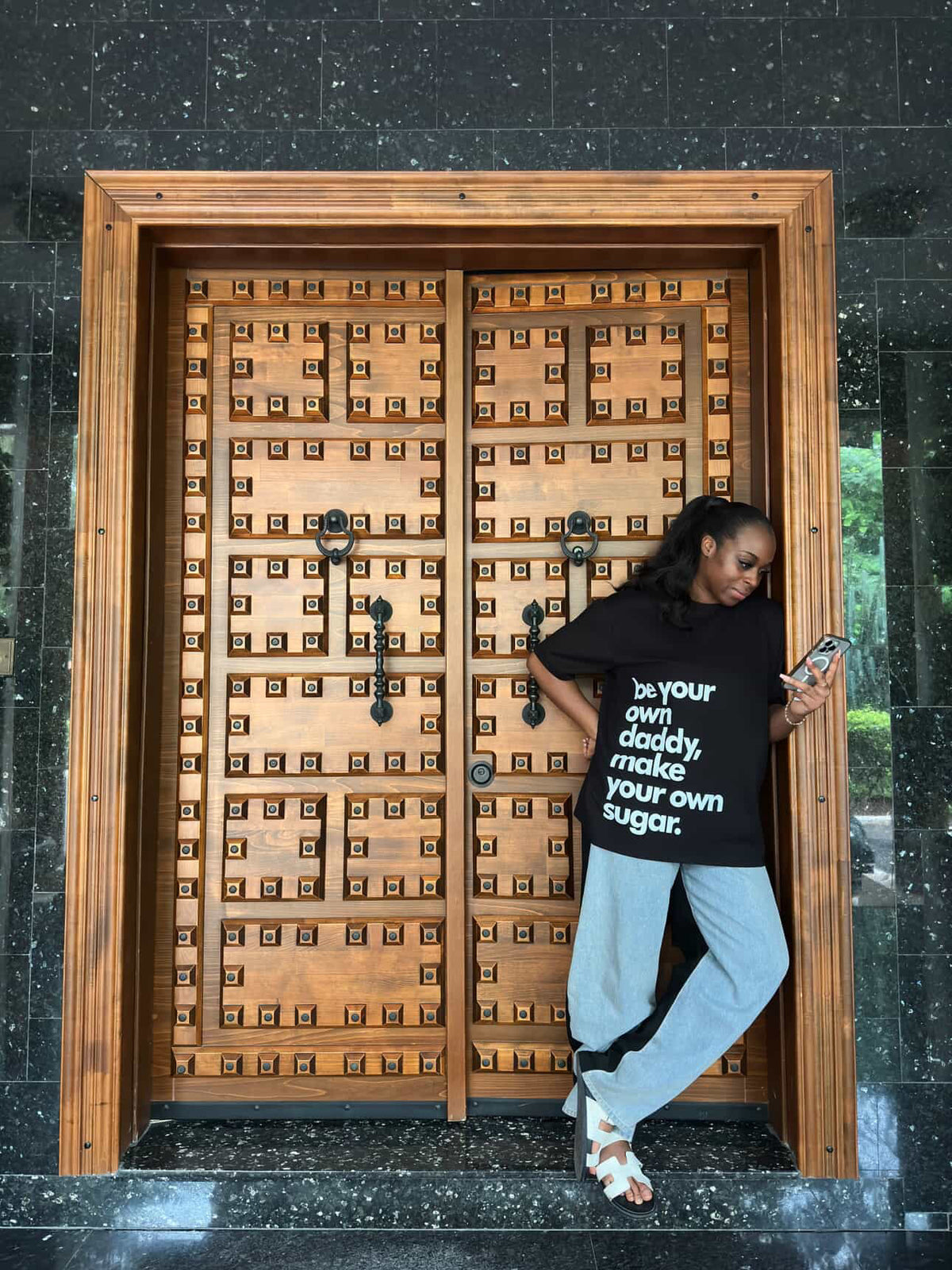 Oversized T-shirt - “Be your own Daddy” slogan (Black)