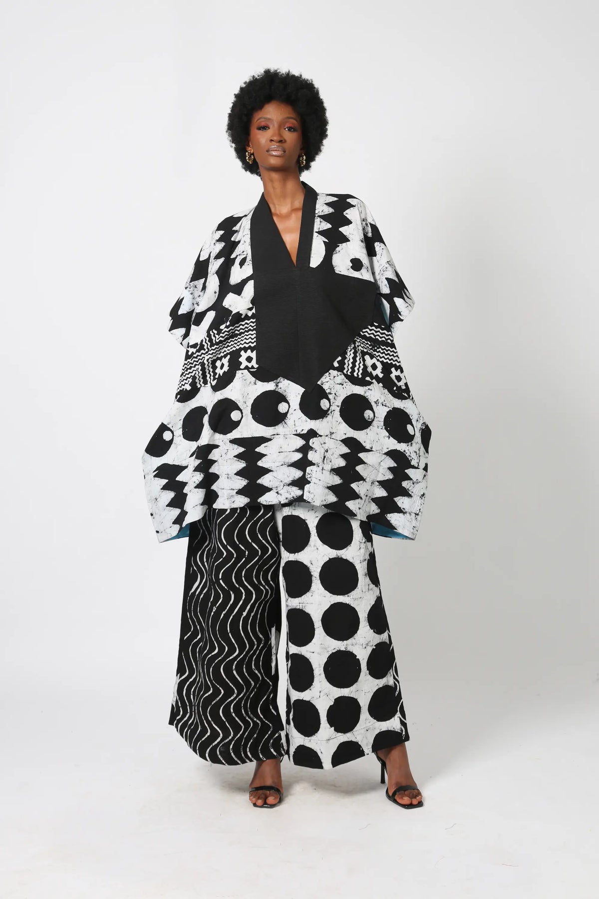 black and white multiprint agbada with asooke collar