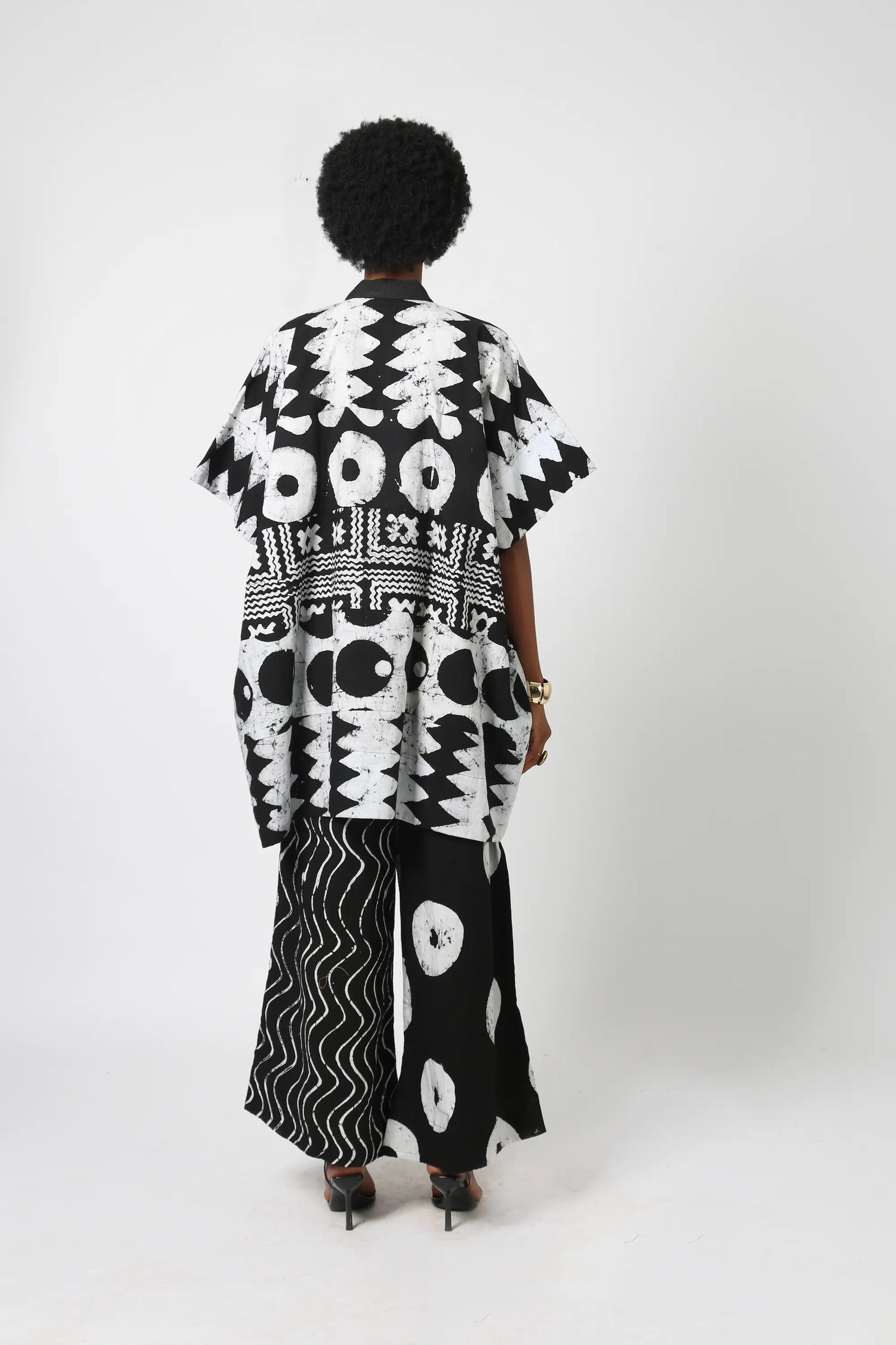 black and white multiprint agbada with asooke collar