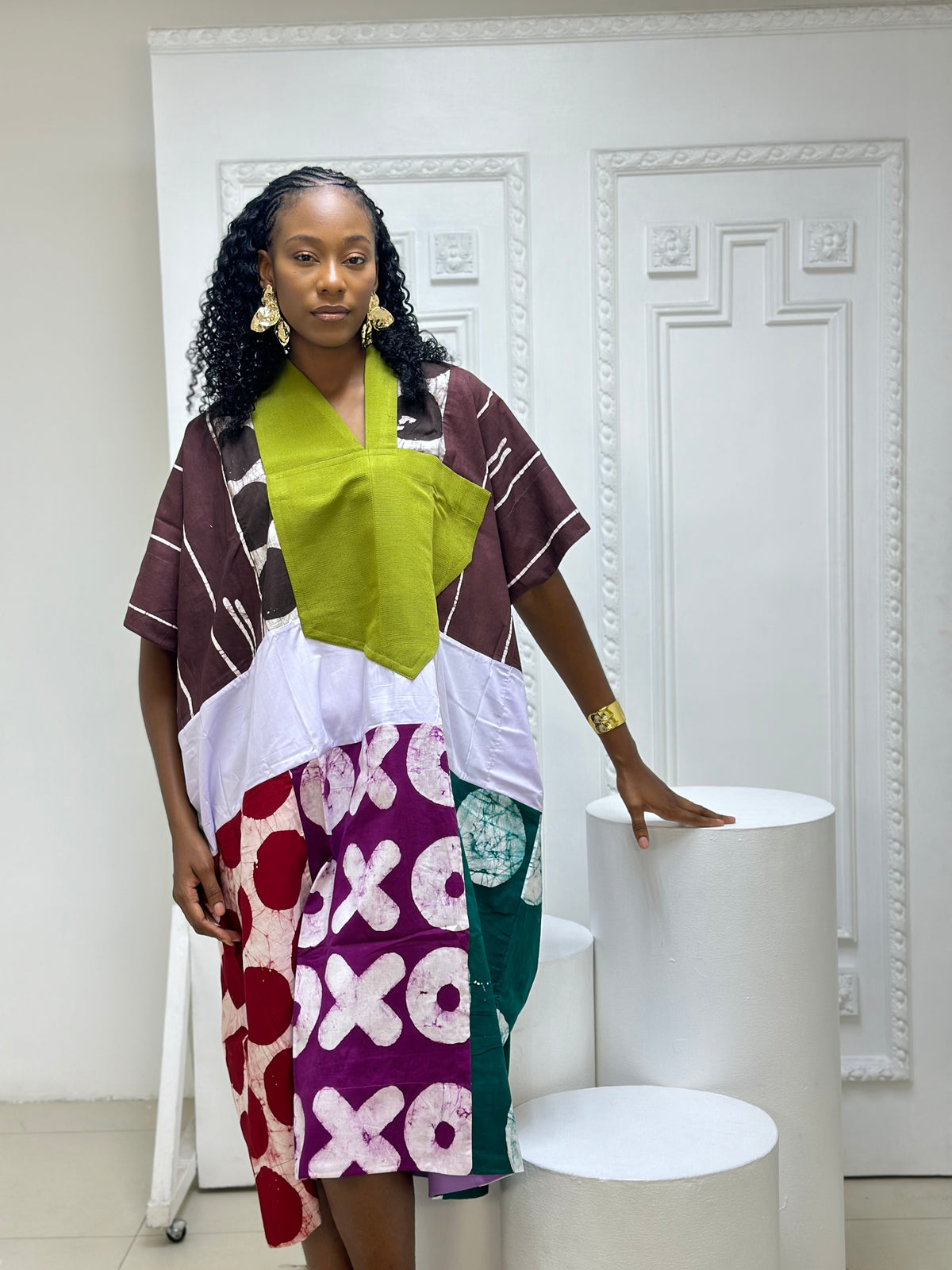 oni brown and white multicolour midi agbada with olive asooke collar 