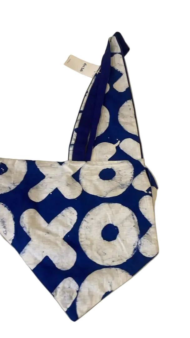 blue and white bib
