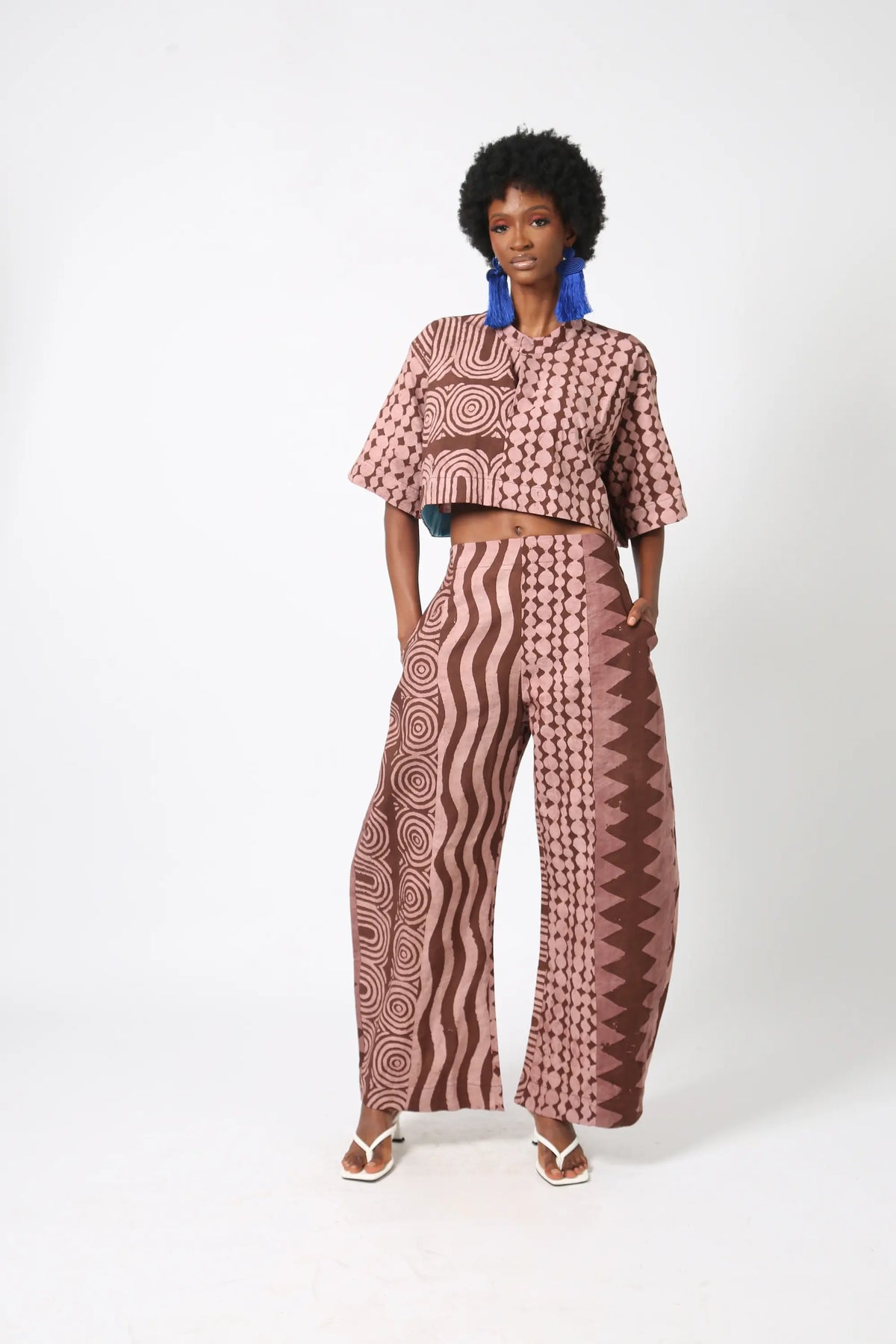 oni brown and light brown multiprint crop shirt