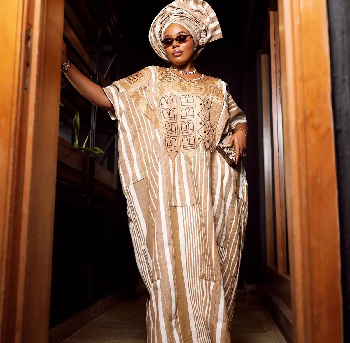 LOLA NUDE AGBADA