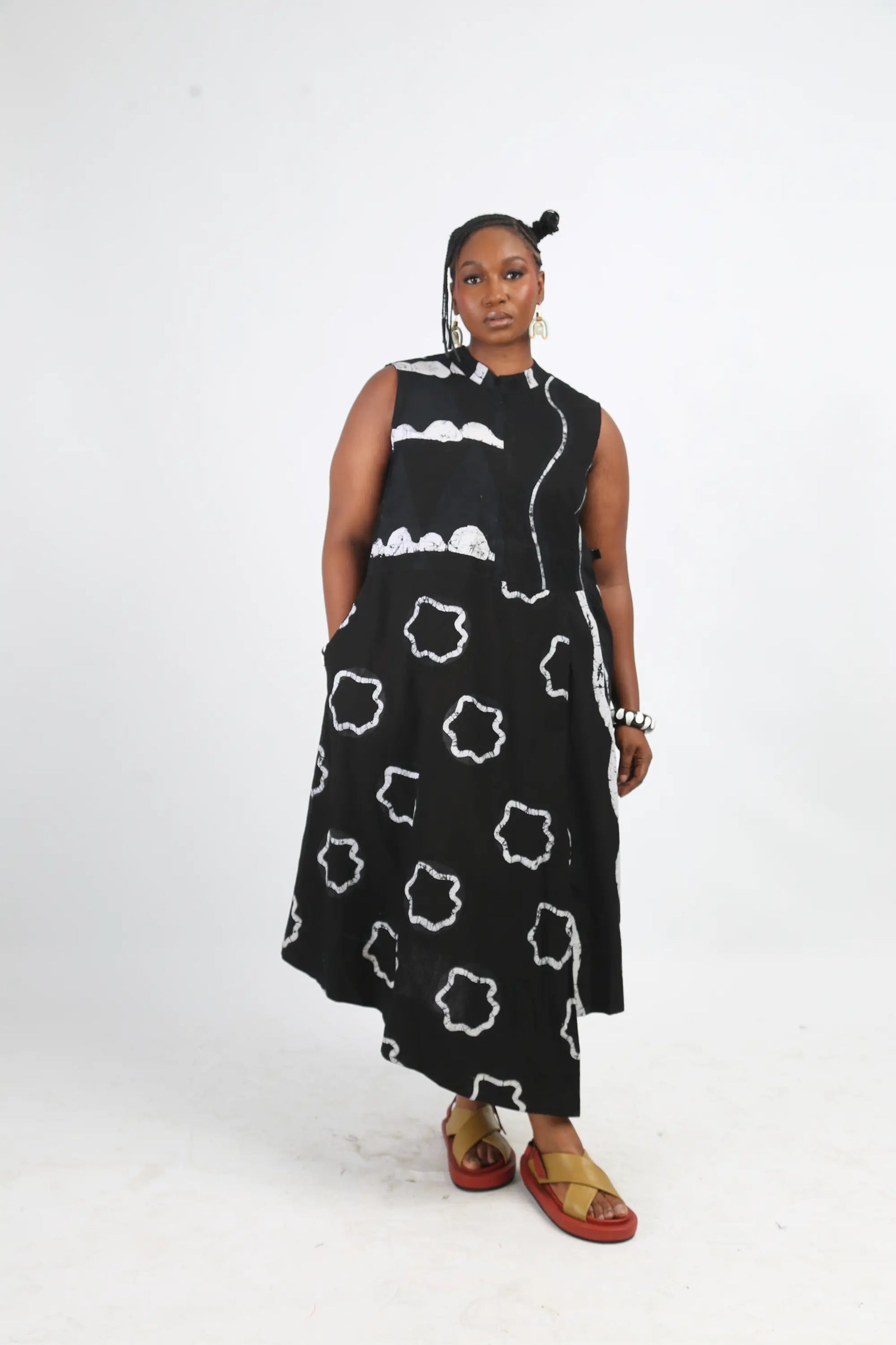 white and black multiprint sleeveless midi iro dress